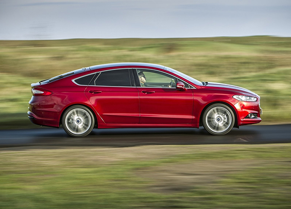 https://wcar.sets.lv/cars/Ford/Mondeo sedans/1232138971207121d3622d6d98000554.jpg